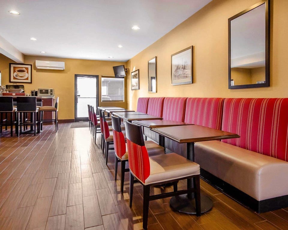 Comfort Suites Louisville East Hotel in Jeffersontown