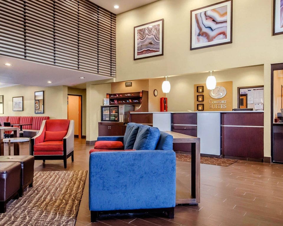 Comfort Suites Louisville East Hotel in Jeffersontown