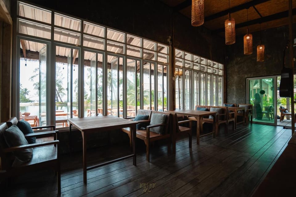 Moana Resort Koh Kood Hotel in Trat Changwat