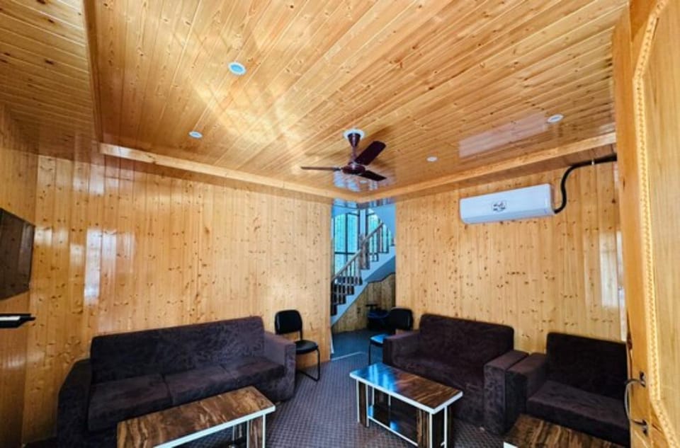 Noora Resort Tangmarg Hotel in India