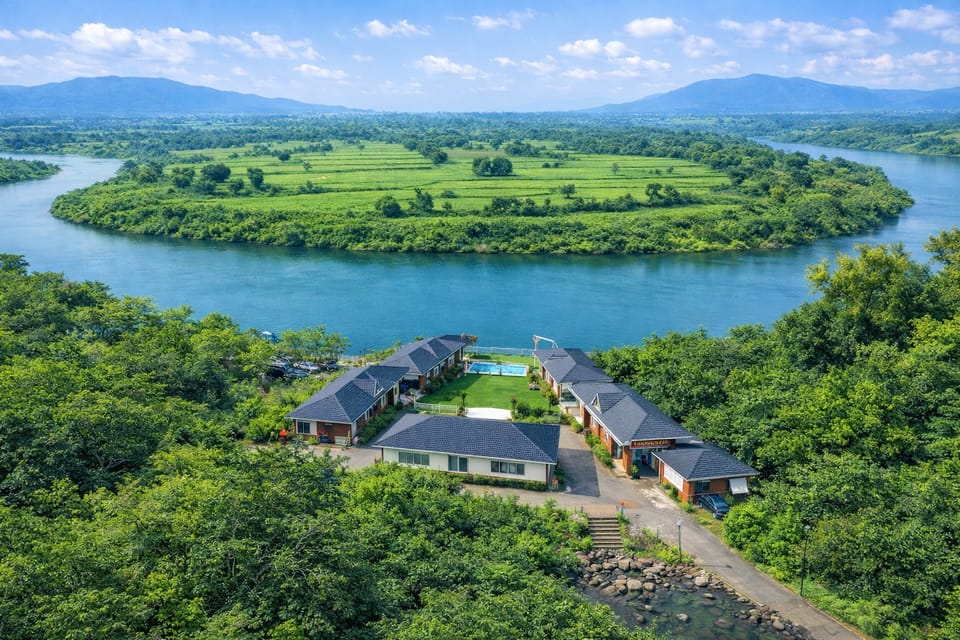 Necklace Bluewater, Bhor Resort in Maharashtra