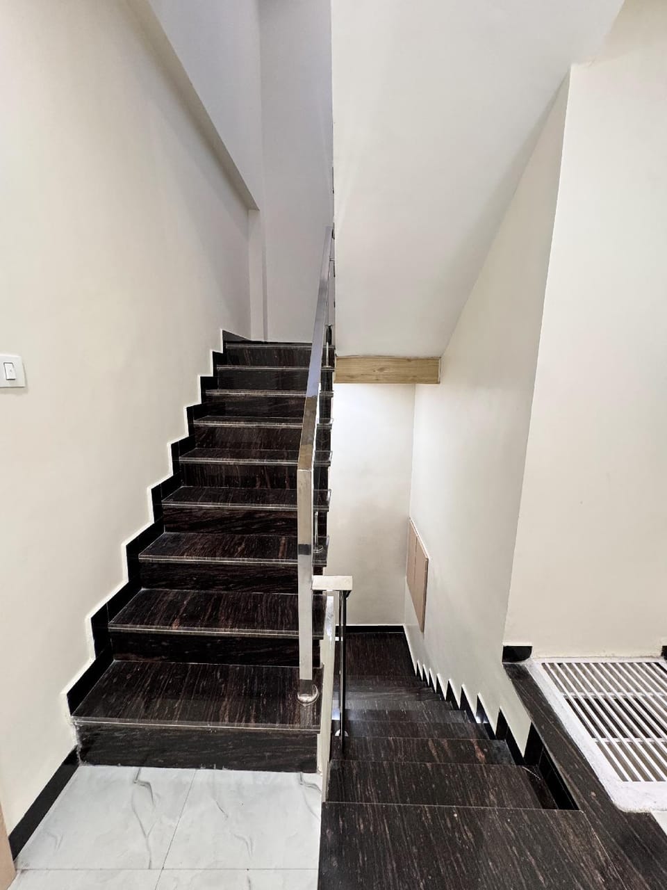 Trinetra Homestay Hotel in India