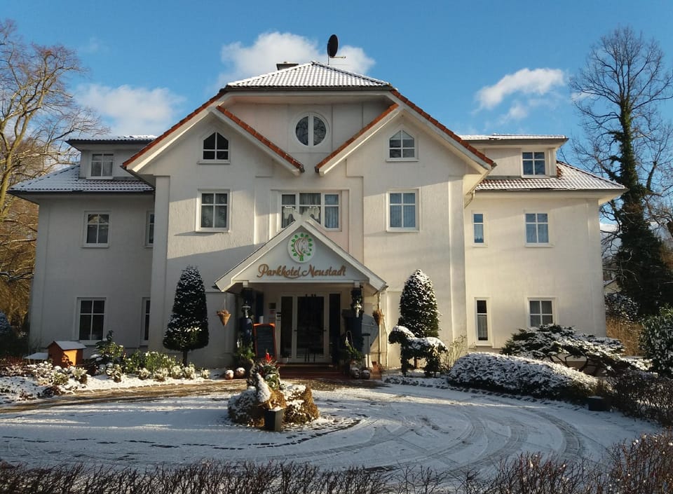 Parkhotel Neustadt Garni Hotel in Brandenburg