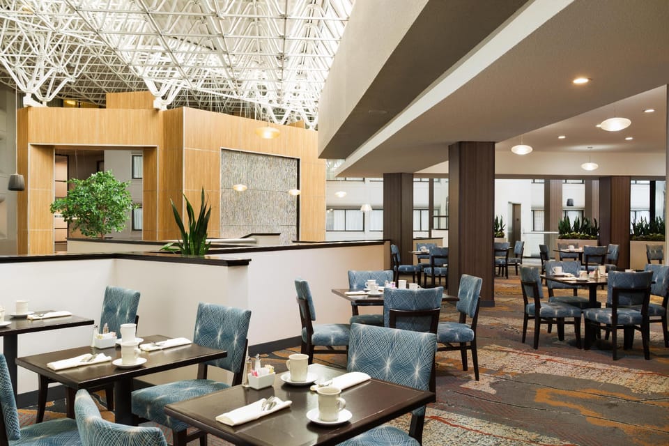 DoubleTree by Hilton Austin Northwest - Arboretum Hotel in Austin