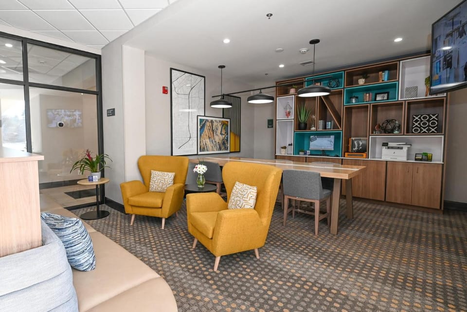 Holiday Inn Cleveland-Mayfield Hotel By IHG Hotel in Lake Erie