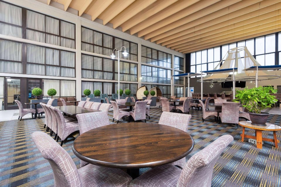 Wingate by Wyndham Kansas City Hotel in Kansas City