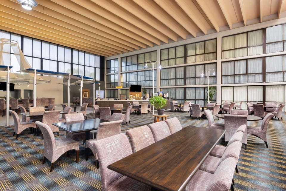 Wingate by Wyndham Kansas City Hotel in Kansas City