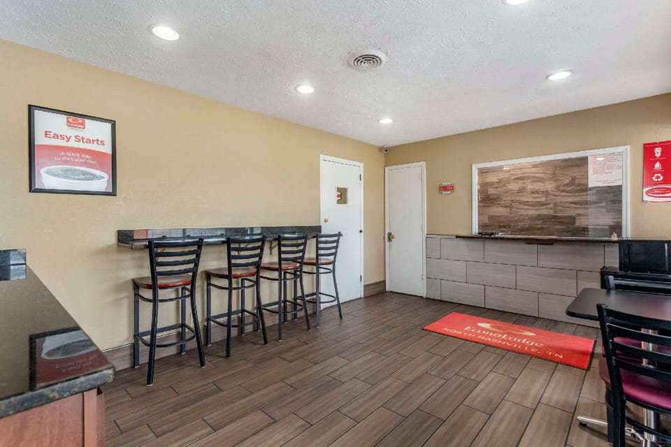 Econo Lodge Nashville North Hotel in East Nashville
