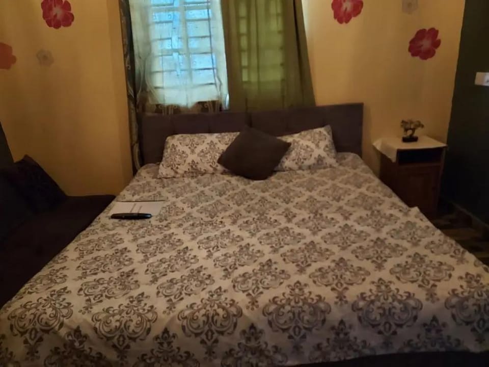 Phoenix Lodge Hotel in Accra