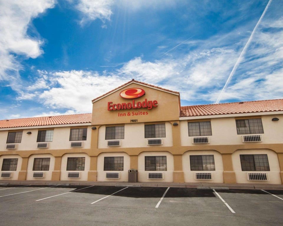 Econo Lodge Inn & Suites El Paso Hotel in El Paso