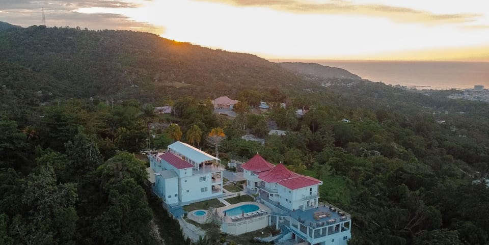 Lavender Moon Villas Hotel in Ocho Rios
