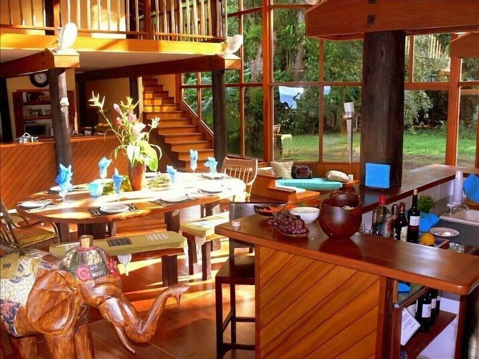 Bocas Beachfront Lodge Hotel in Bocas del Toro Province