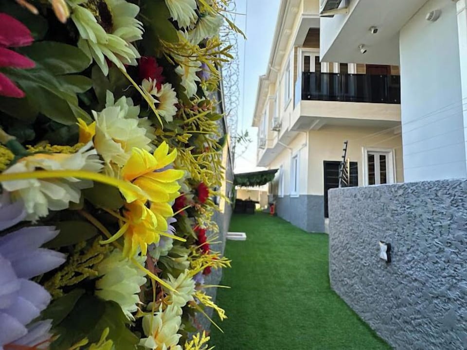 1759 APARTMENTS Hotel in Lagos, Nigeria