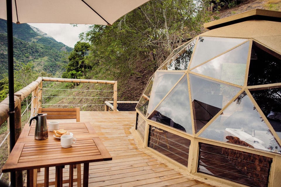 Glamping Sunset Hill Hotel in Caldas, Colombia