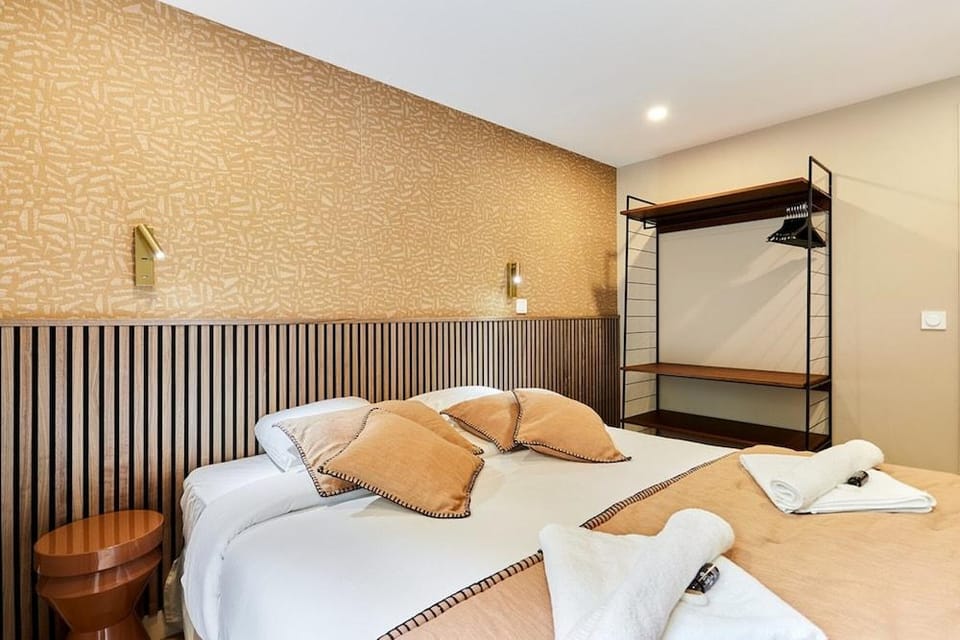 Superb Apartment Center of Paris Hotel in Paris