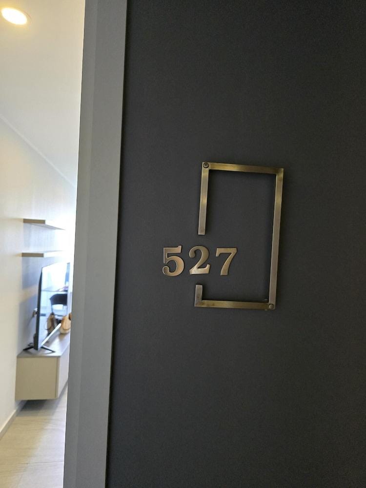 Blue Edge Studio T3-527 Hotel in Chalong