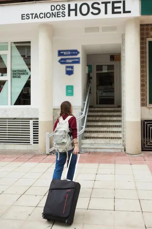 Hostel Dos Estaciones Hotel in Alicante
