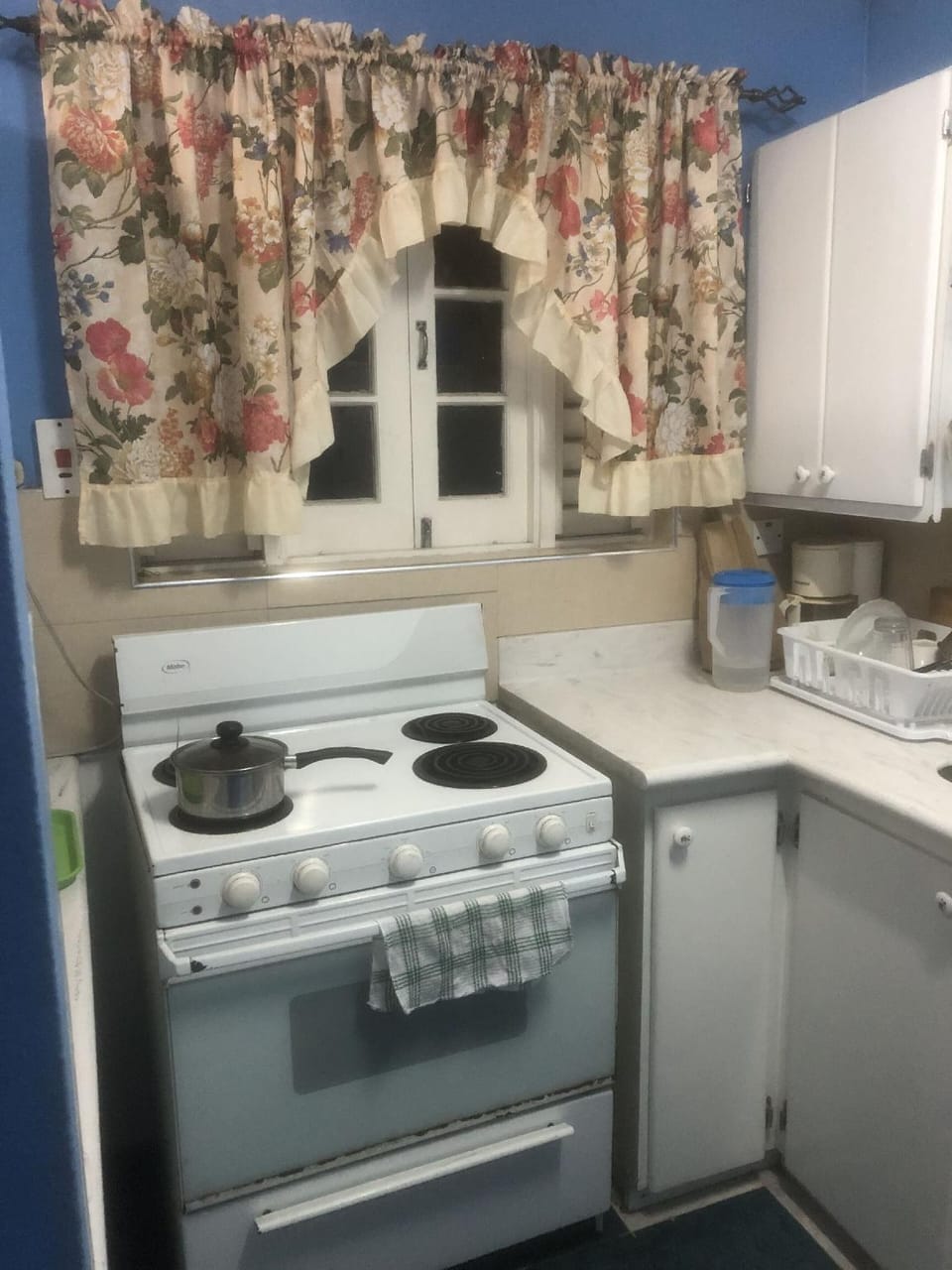 Finest Accommodation Renfrew Place Hotel in Kingston