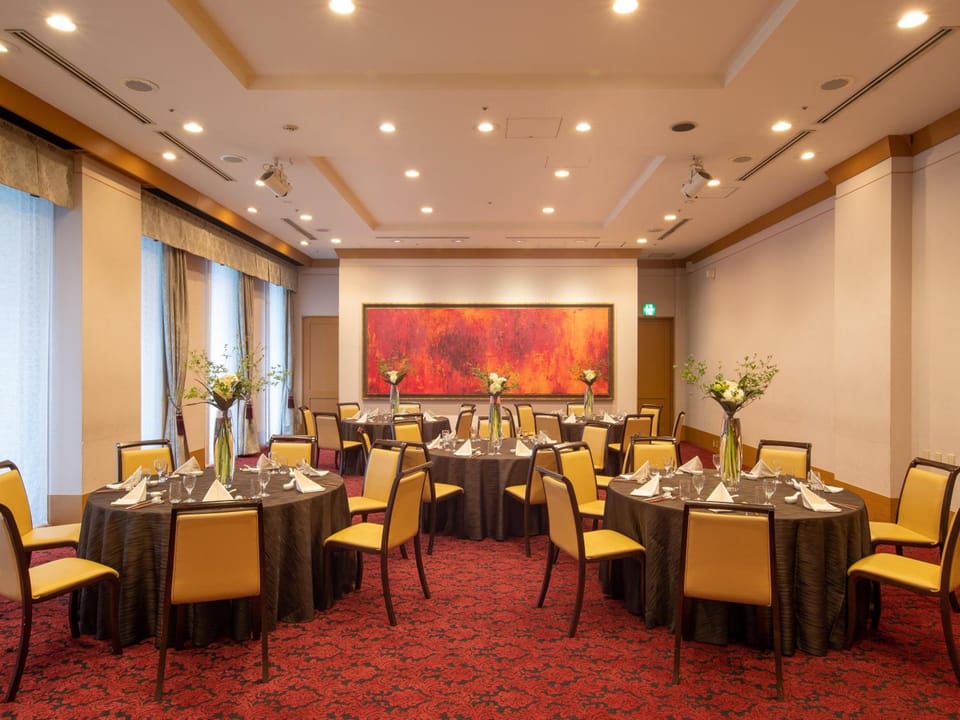 President Hotel Mito Hotel in Japan
