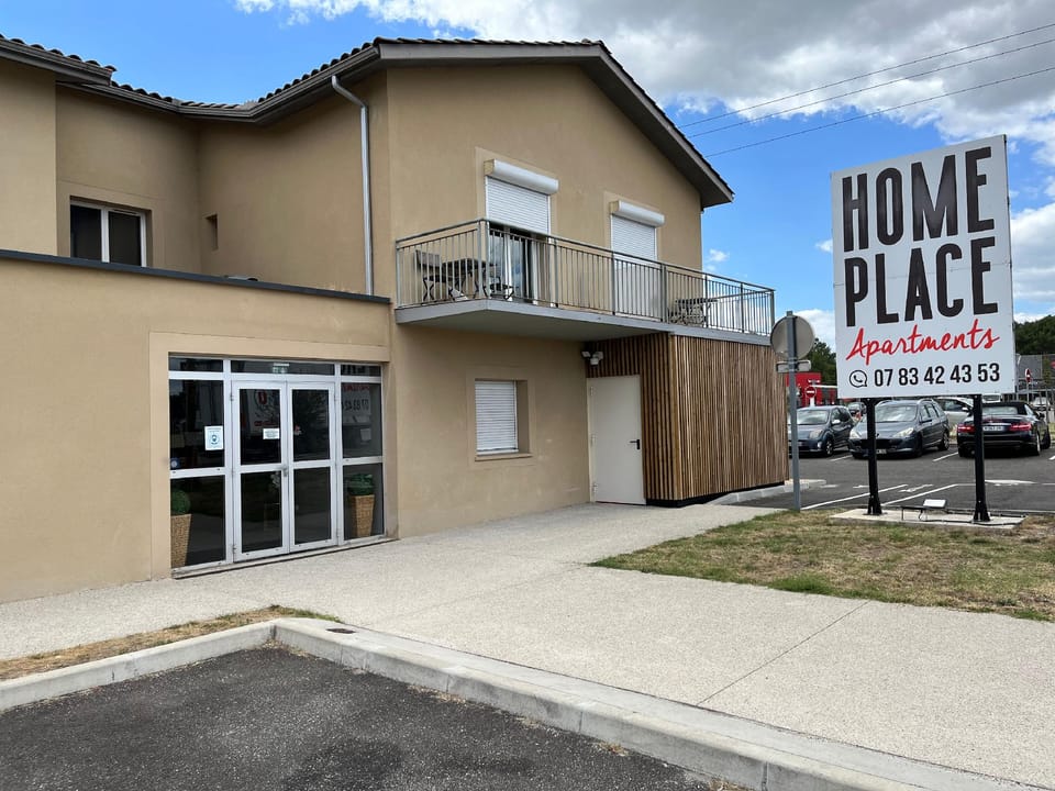 Home Place Hotel in Nouvelle-Aquitaine