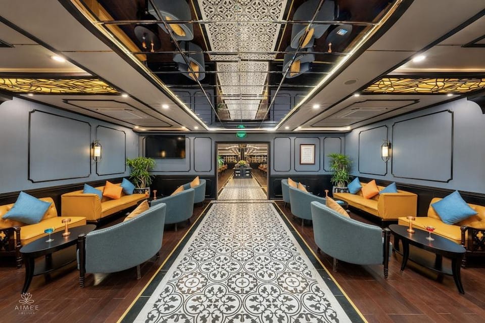 AIME'E CRUISES - HALONG BAY Hotel in Vietnam