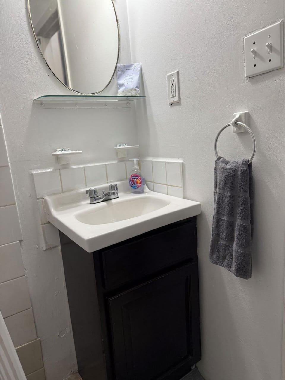 The Macaw Guesthouse Hotel in Upper Manhattan