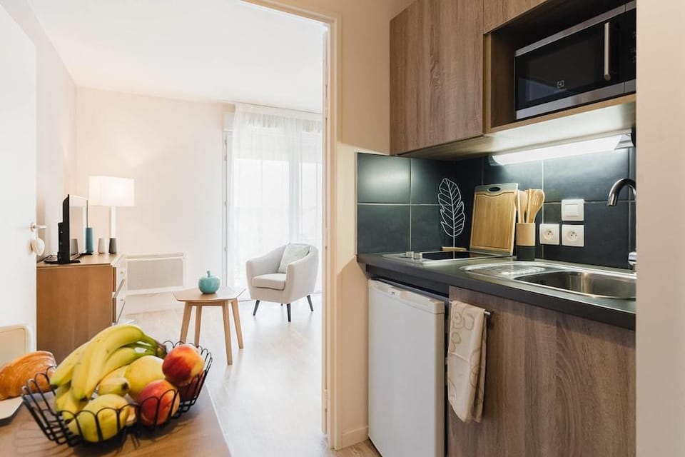 Quality Suites Dinan Hotel in Brittany