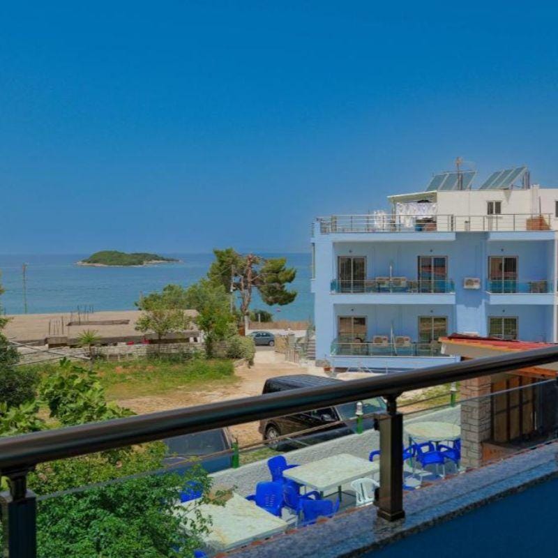 Vila Xhovani Hotel in Ksamil