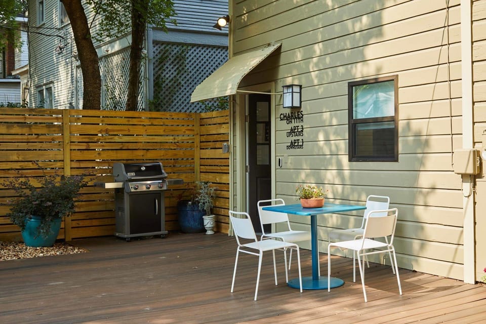 Apt3 Charles - Modern Fun Sun-filled Loft Hotel in Vestavia Hills