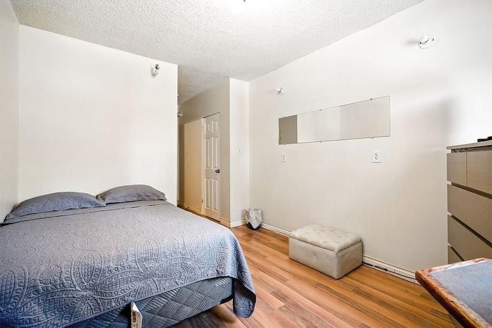 Turf Hotel Hotel in New Westminster