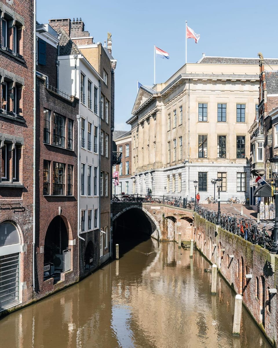 Cozy Pillow Hotel in Utrecht
