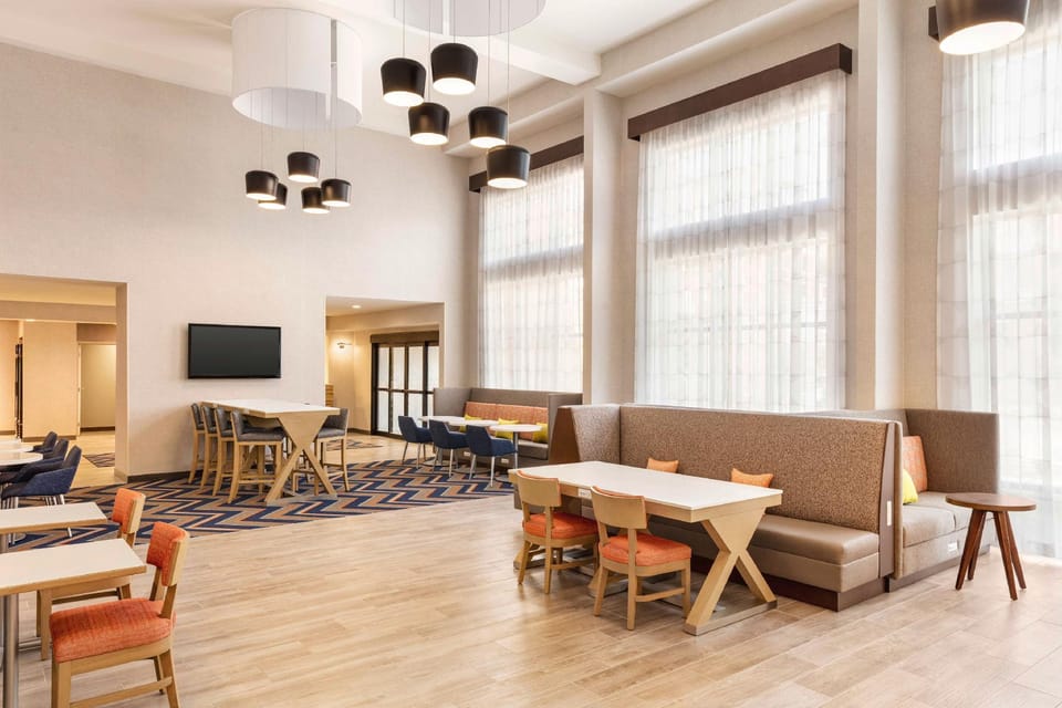 Hampton Inn & Suites Valparaiso Hotel in Valparaiso