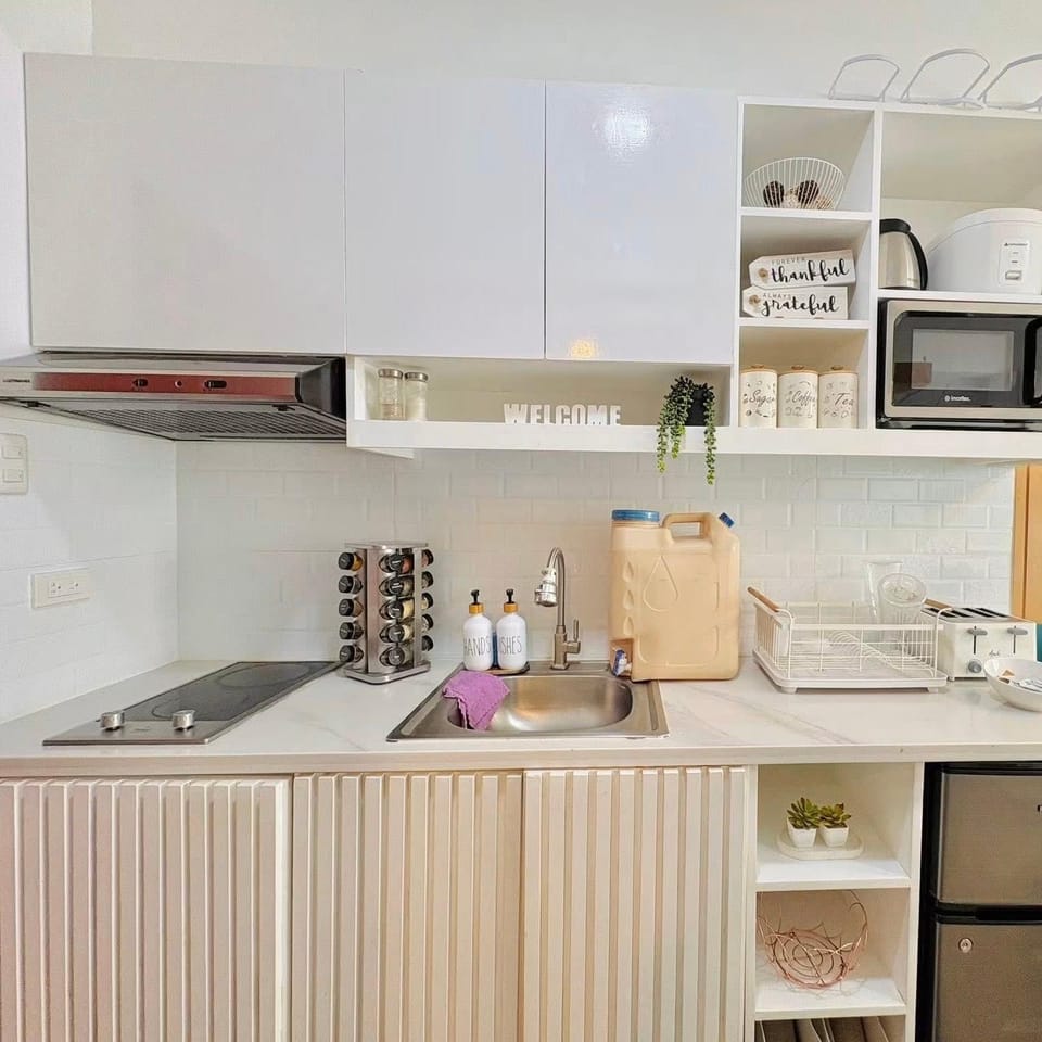 Ching’s Chic Unit at Avida Riala Apartment hotel in Lapu-Lapu City