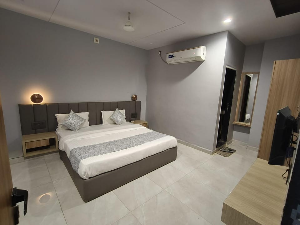 Hotel Tirth  Hotel in Gujarat
