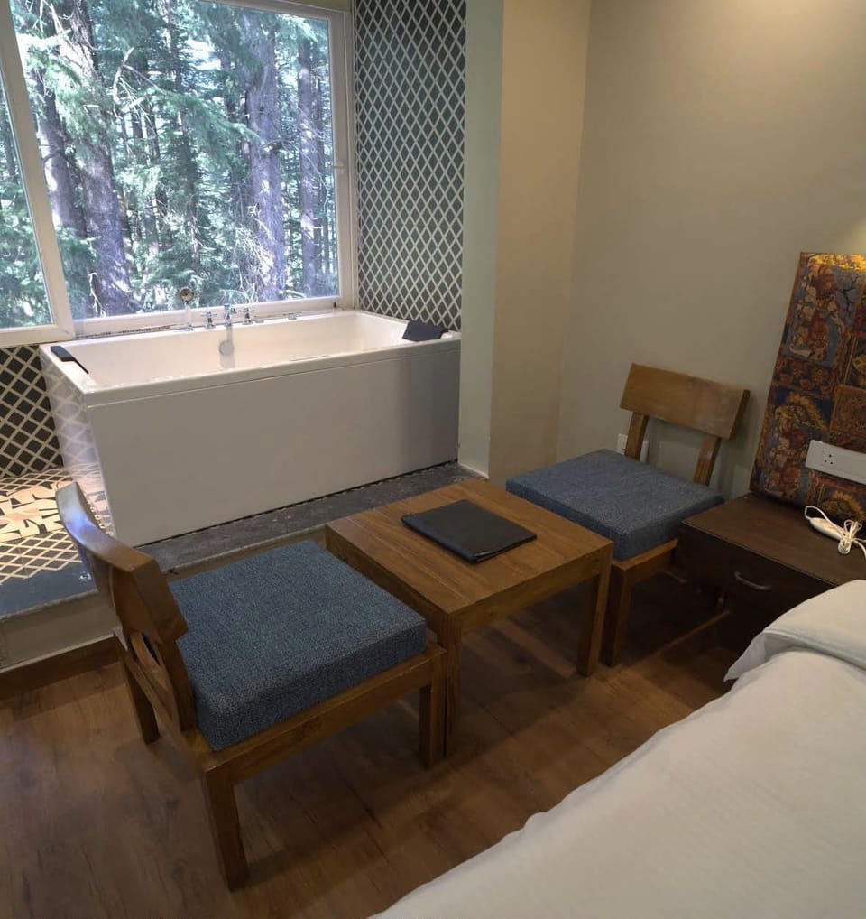 The Rahino Grove Hotel Hotel in India