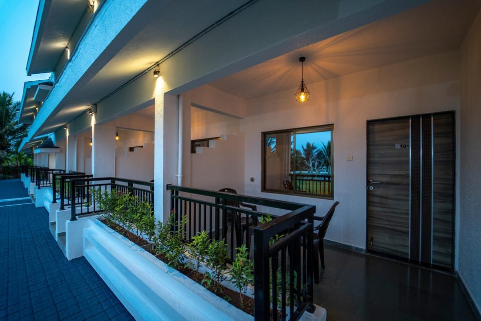 Cocos Inn Resort  Resort in Maharashtra