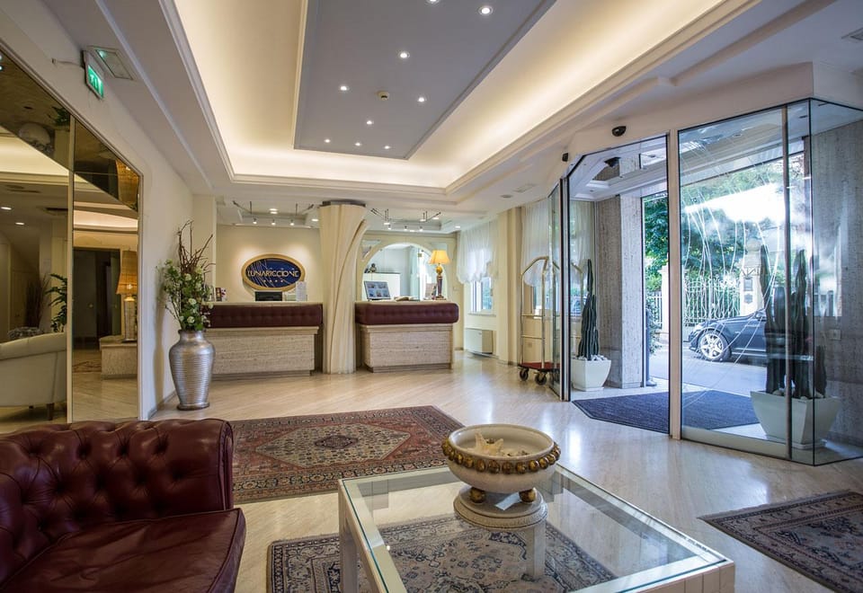 HOTEL LUNA RICCIONE E AQUA SPA - ADULTS ONLY Hotel in Riccione