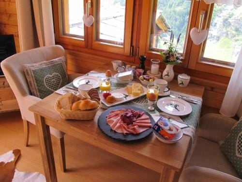 Matterhorn Ried Suite Hotel in Zermatt