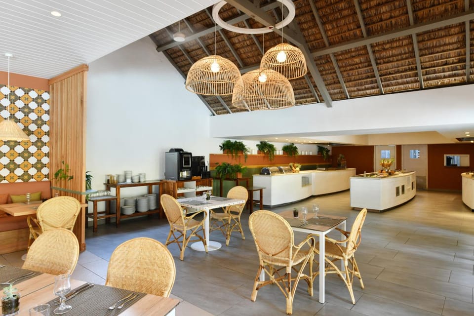 Veranda Palmar Beach Hotel - All Inclusive Hotel in Quatre Cocos
