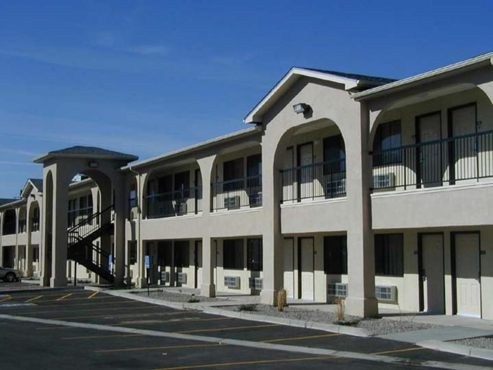 American Inn & Suites Hotel in Albuquerque