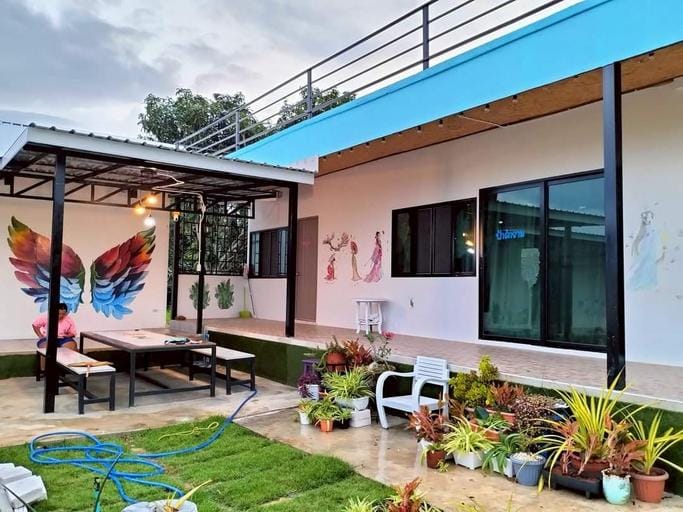 Lsarl Pool Villa Hotel in Thailand