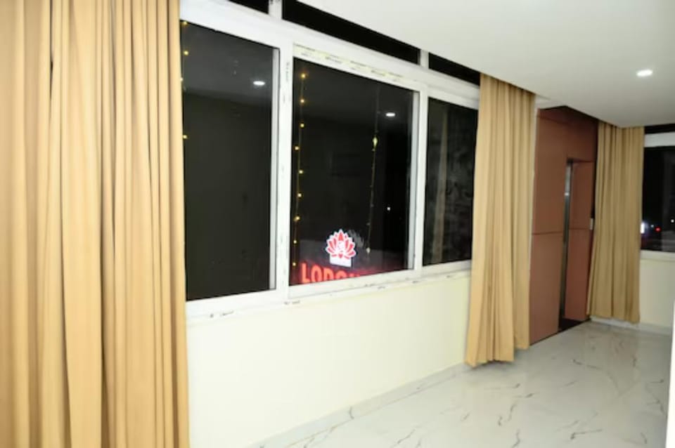 Om Residency Murudeshwar Hotel in Karnataka