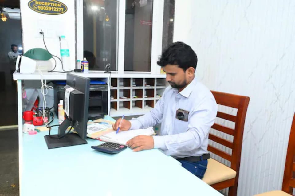 Om Residency Murudeshwar Hotel in Karnataka