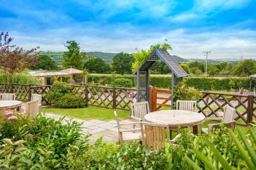 The Punch Bowl Inn Hotel in England