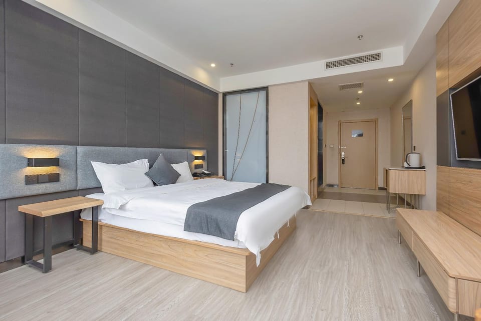 Thank Inn Plus Hotel Qingdao Licang Wan Nianquan Road Hotel in Qingdao