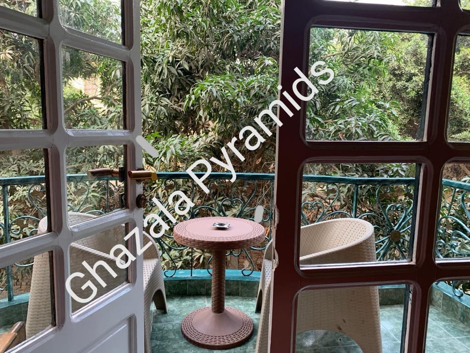 Gazala pyramids  Bed and Breakfast in Egypt