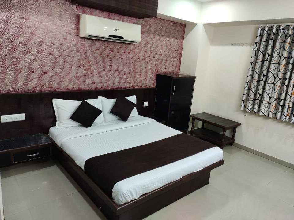 HOTEL SKYLAND VASTRAL  Hotel in Ahmedabad