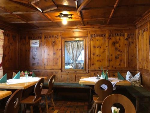 Gasthof Muhle Inn in Tyrol