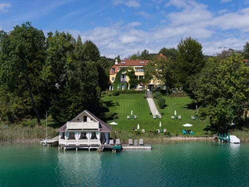 Hotel Seeschloßl Velden Hotel in Velden am Wörthersee