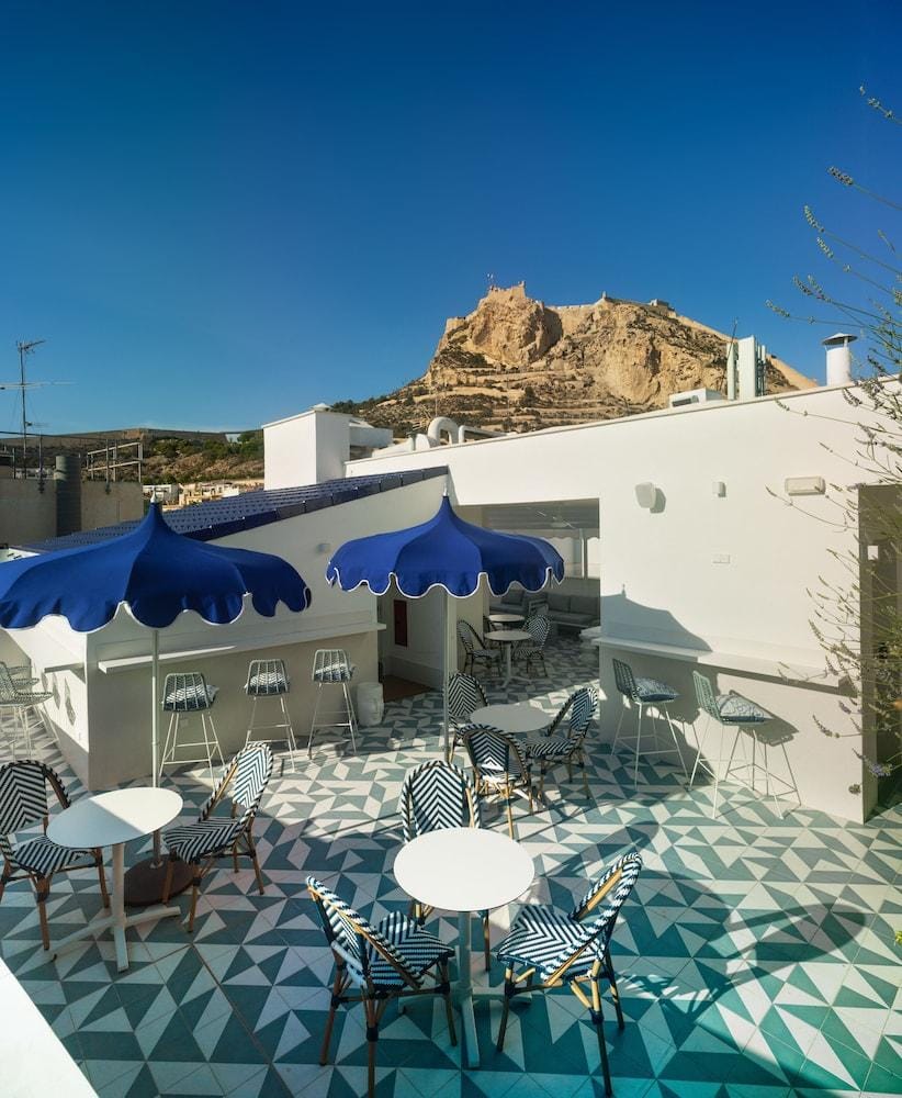 Dormirdcine Alicante Hotel in Alicante